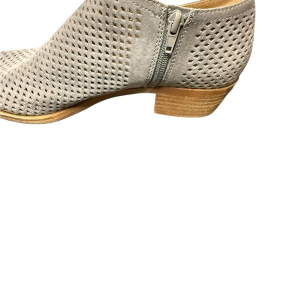 Lucky Brand Basel Perforated Suede Booties Gray 7.5M - Picture 5 of 8